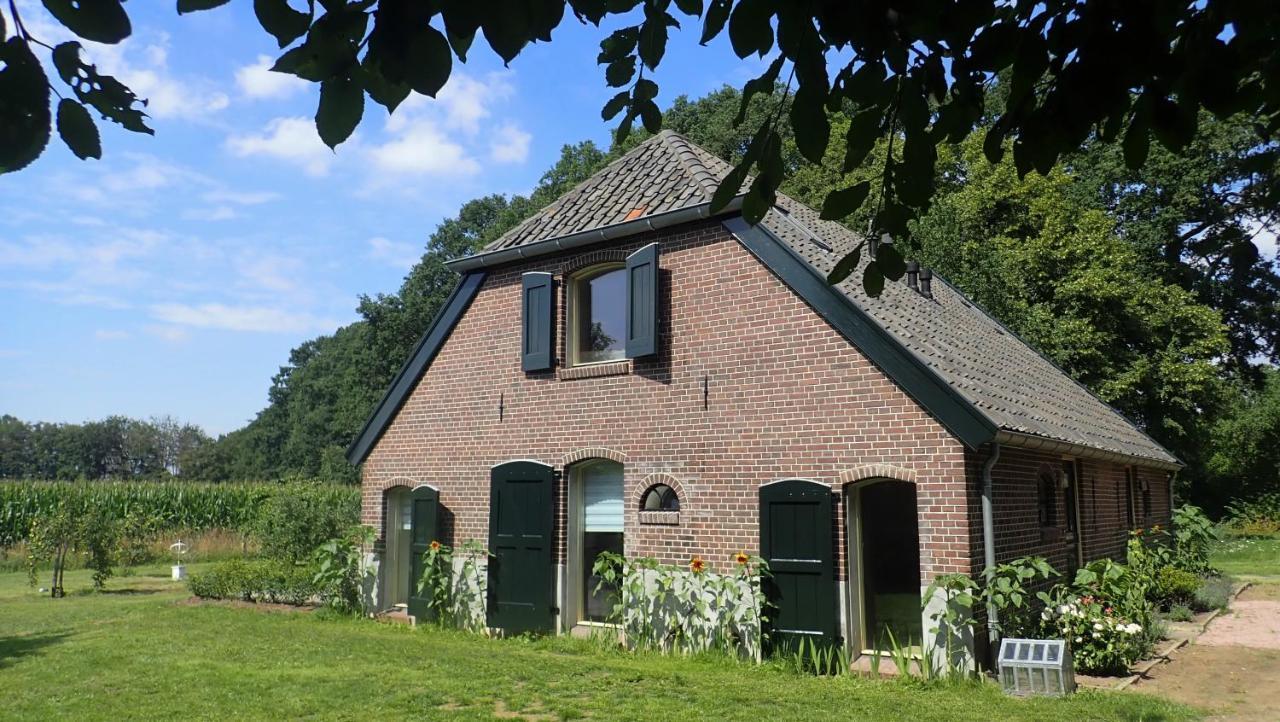 Vakantiehuis Het Wapen Van Heeckeren Hummelo Exteriör bild