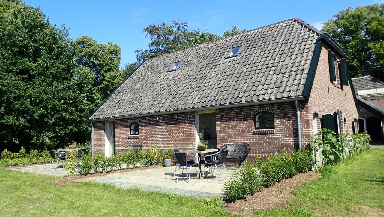 Vakantiehuis Het Wapen Van Heeckeren Hummelo Exteriör bild